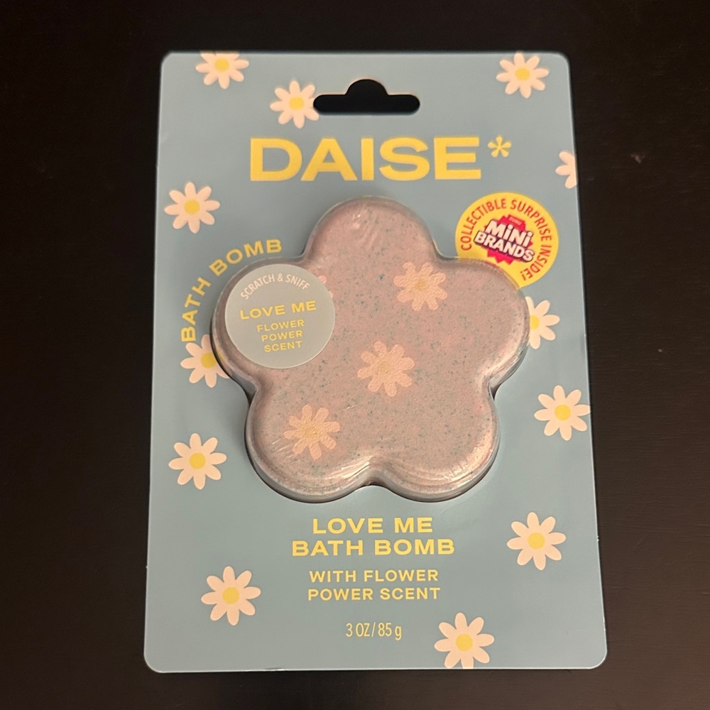 Love Me Flower Bath Bomb — Pink Floral Soak